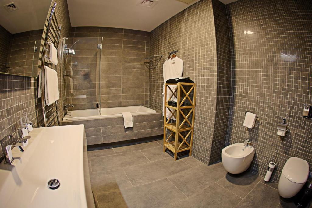 Voyage Hotel Karagandy Cameră foto